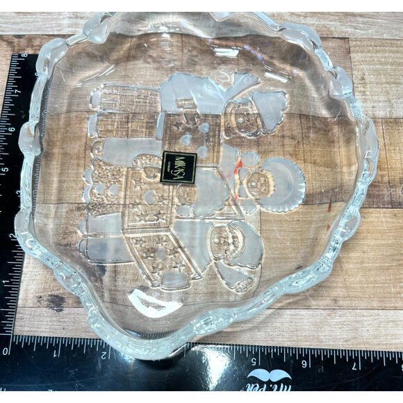Mikasa Crystal Christmas Carolers Relish Dish 8" Scalloped Edge - Picture 5 of 6